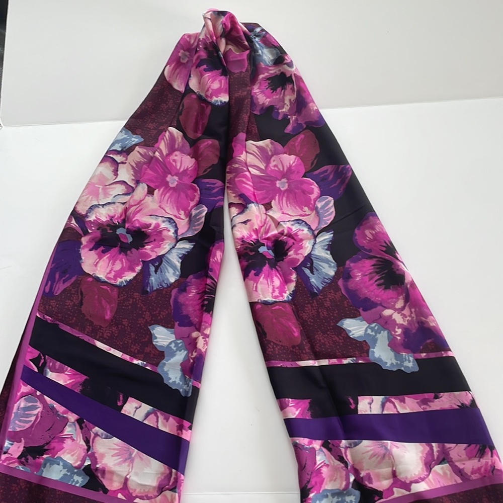 NWT WHBM Viola Oblong Scarf Cabernet - Picture 14 of 14